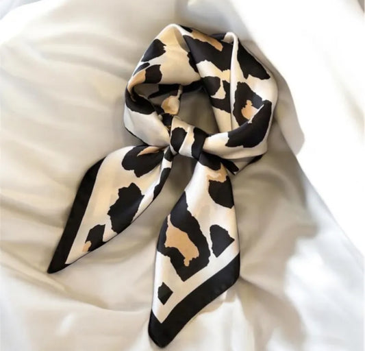 Leopard print scarf
